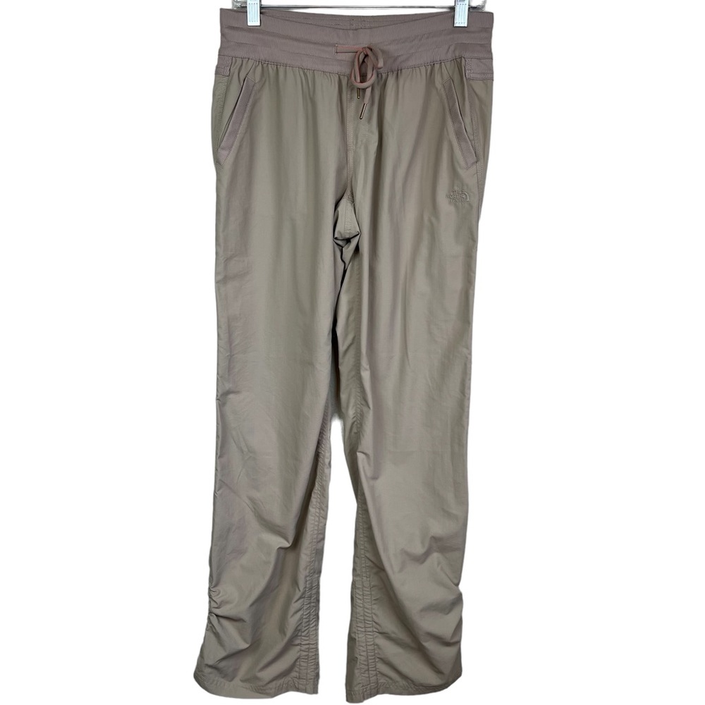 The North Face beige hiking pants, Size M